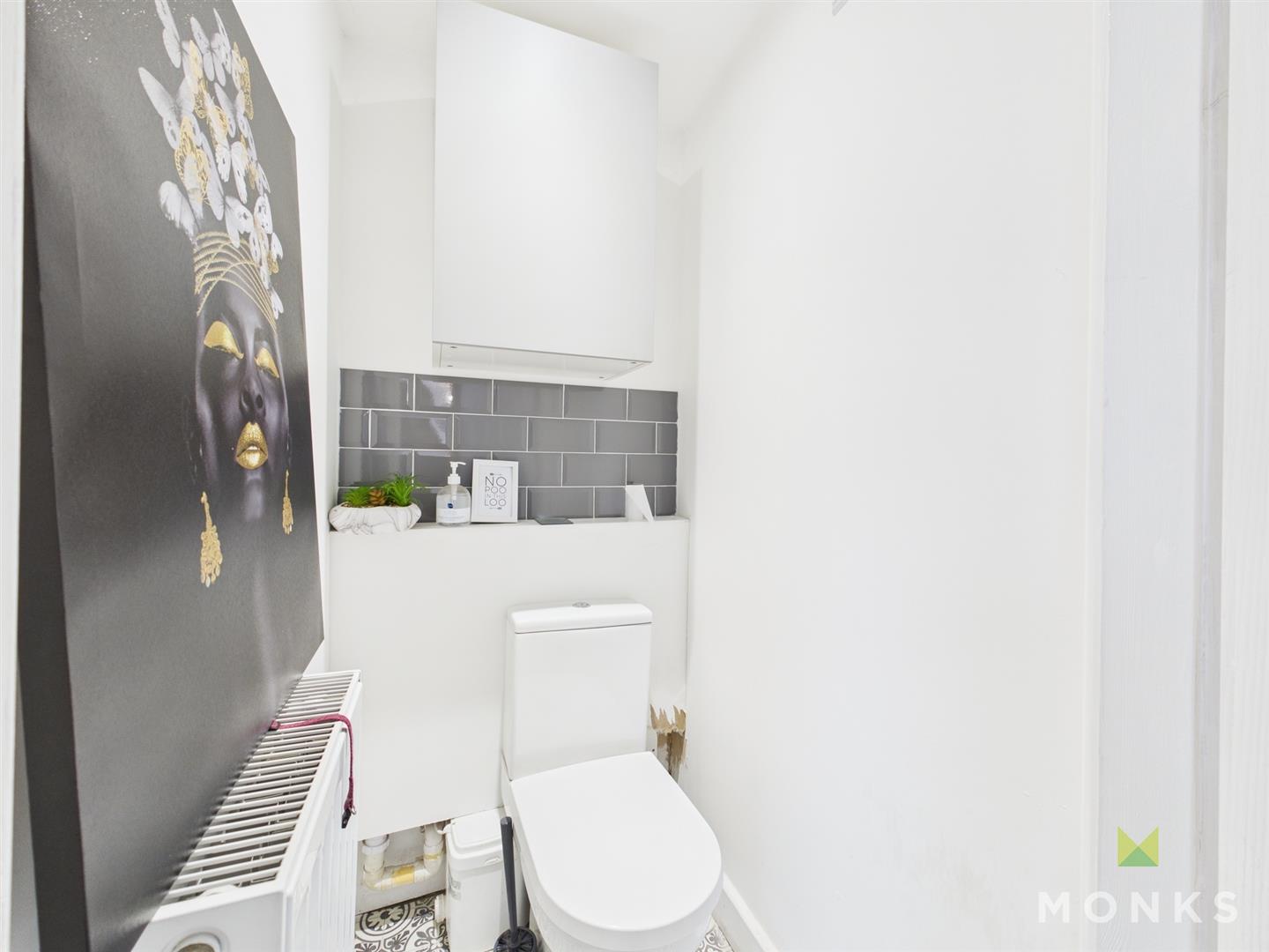 29 Hampton Fields, Oswestry, SY11 1TL For Sale